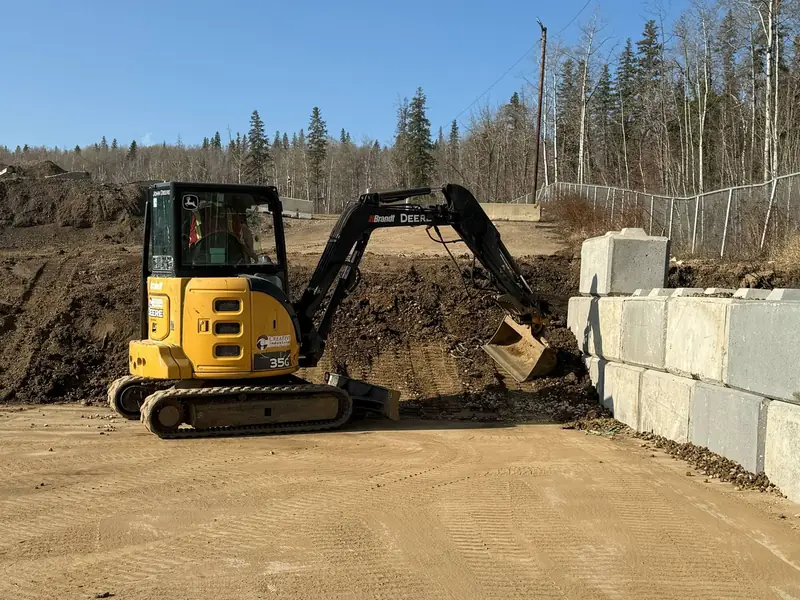 Retaining Wall Build — Fort McMurray